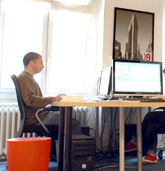 Eric : salarié de Studio HB par Denis Huentz Eric : salarié de Studio HB par Denis Huentz